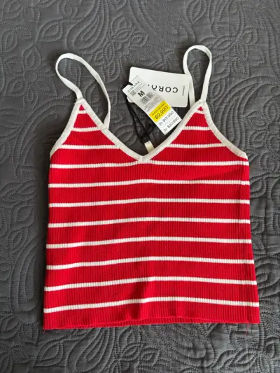 tops, short y falda - miniatura 3