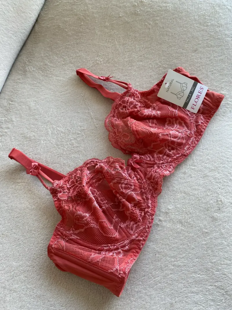 Sostén de encaje rosa talla 36C Flores - 4