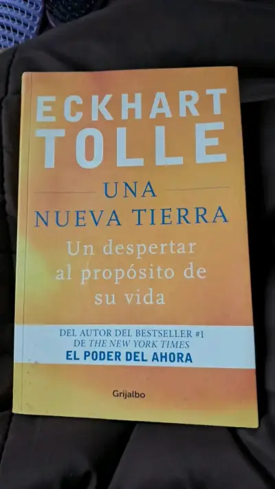 Libro 'Una Nueva Tierra' de Eckhart Tolle - miniatura 1