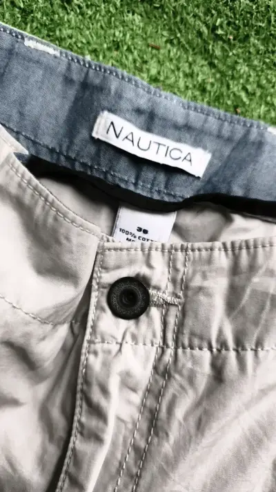 Shorts cargo beige Nautica para hombre - miniatura 3