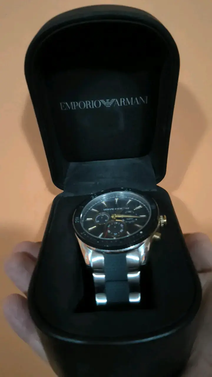 Reloj Emporio Armani Exchange Negro y Plateado - 2