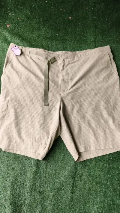 Shorts deportivos verde agua Adidas con cinturón - miniatura 1