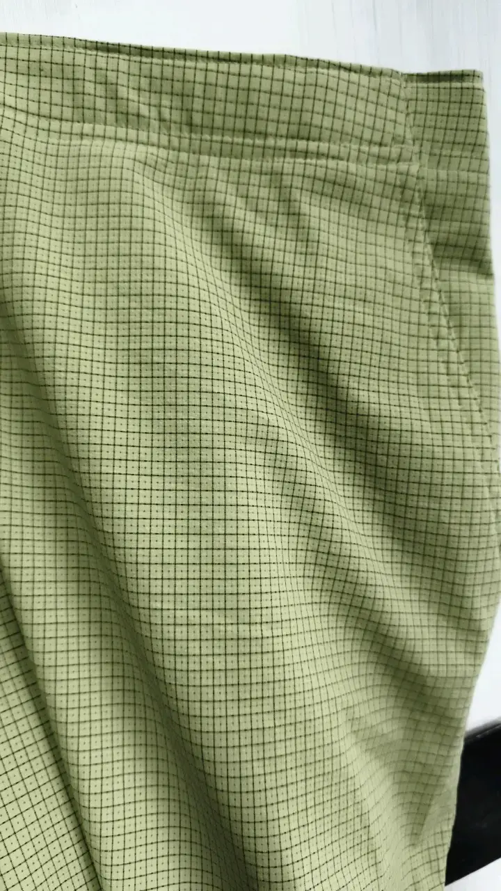 Shorts deportivos verde agua Adidas con cinturón - 4