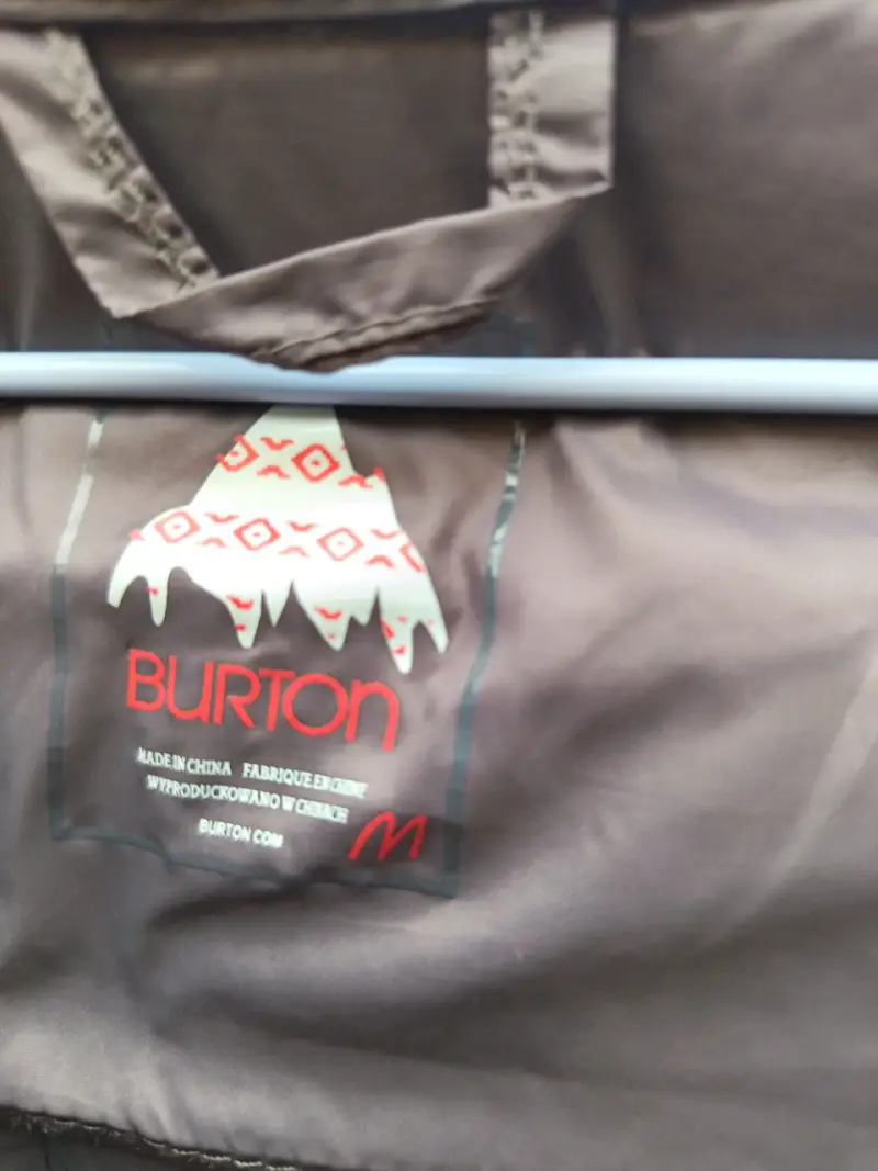Chaqueta acolchada roja Burton con capucha - 4