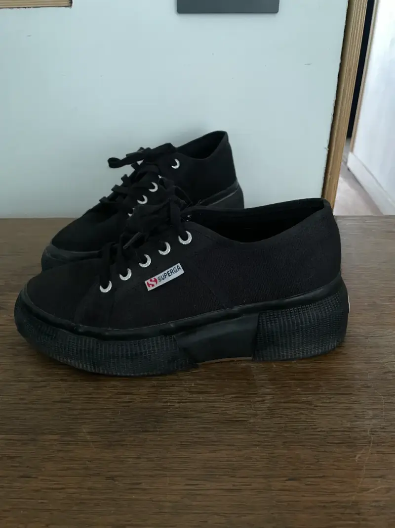 Zapatillas negras Superga plataforma - 1