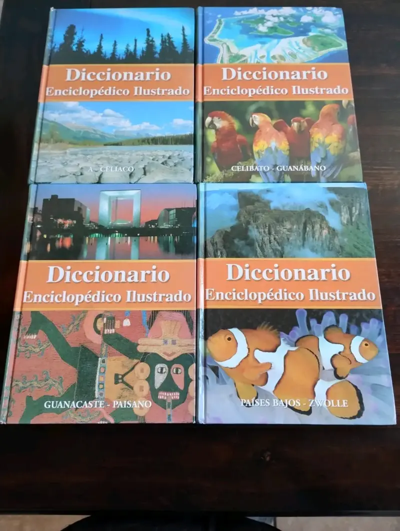 Set de Diccionarios Enciclopédicos Ilustrados