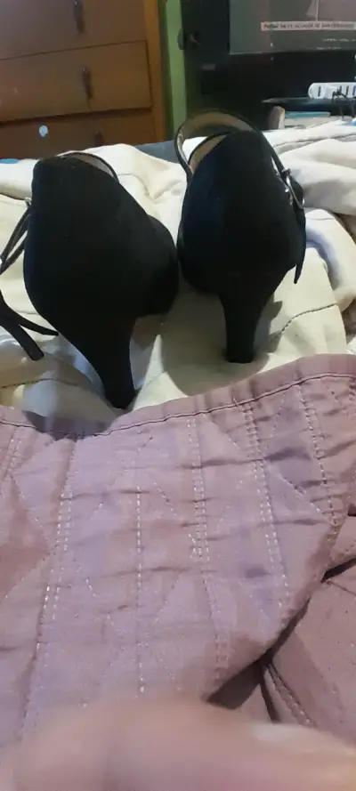 Zapatos de tacón negros con hebillas - miniatura 2
