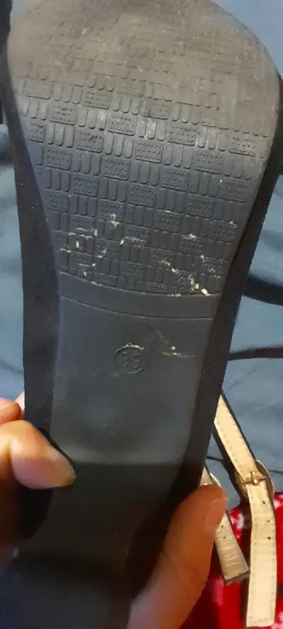 Zapatos de tacón negros con hebillas - miniatura 3