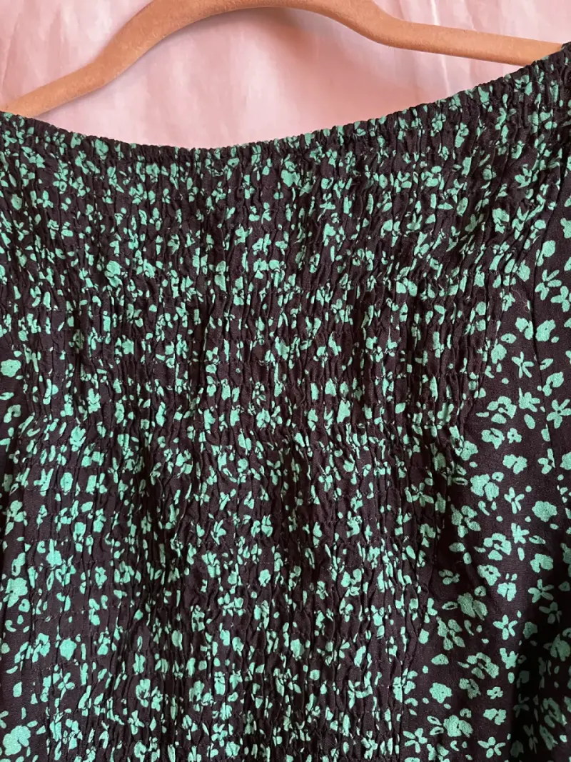 Vestido floral verde de Zara con mangas largas - 6