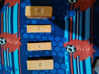 Perfumes Avon y Natura en caja - miniatura 2