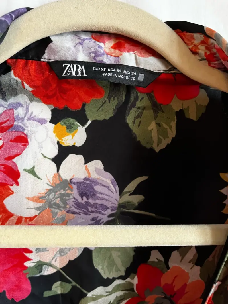 Vestido floral cruzado Zara de manga larga - 3