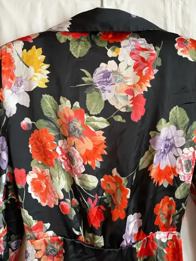 Vestido floral cruzado Zara de manga larga - miniatura 5