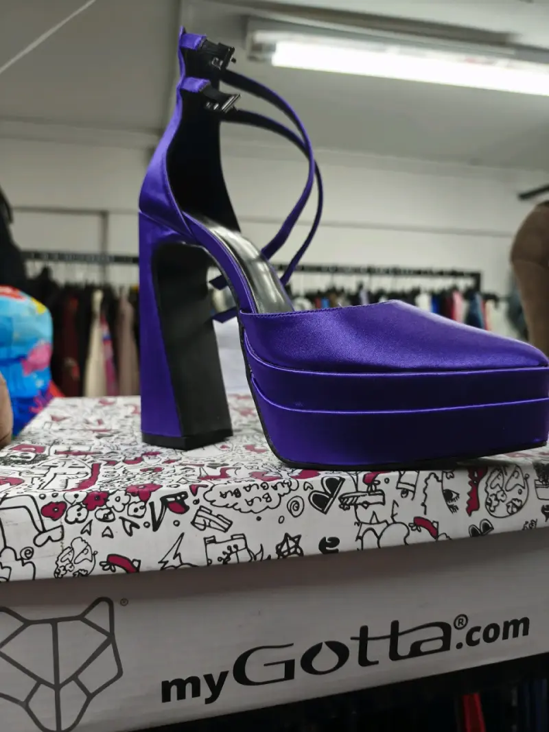 Zapatos de Tacón Alto Morados Gotta