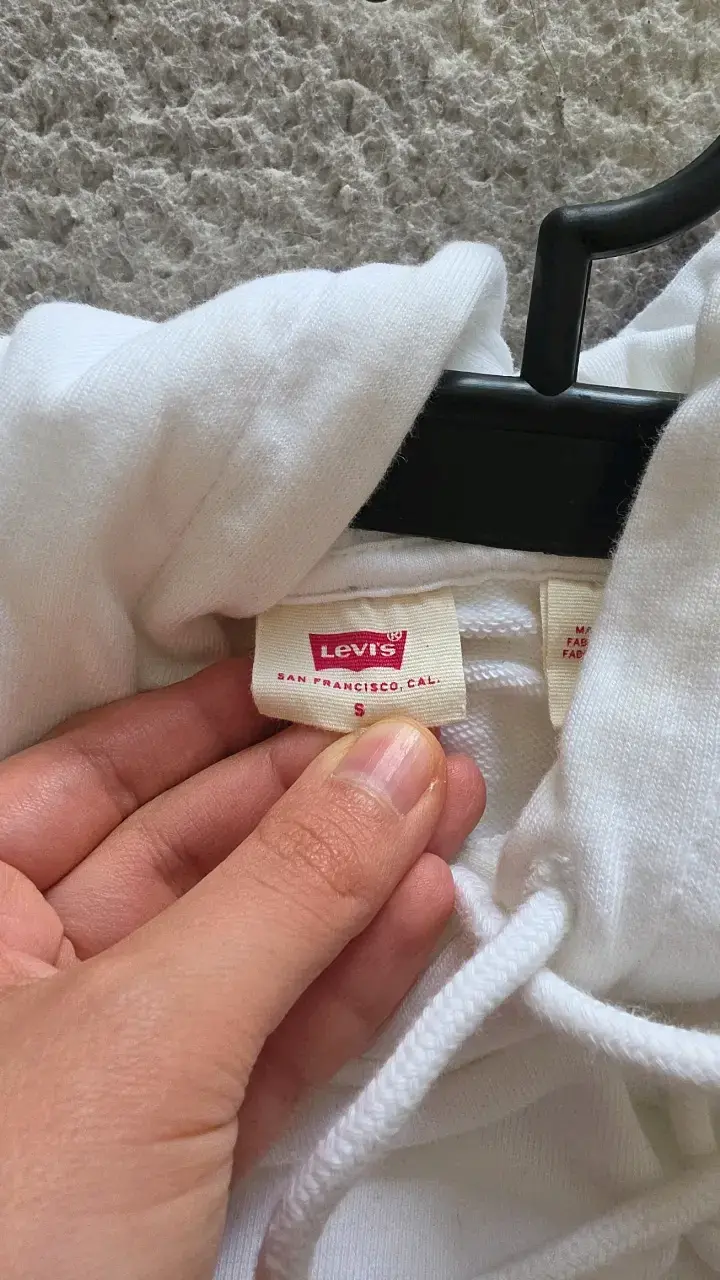 Polerón blanco con capucha Levi's S - 4