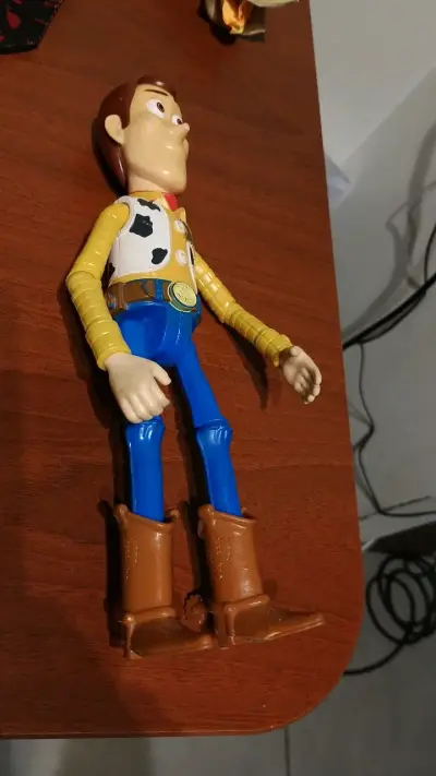 Figura de acción Woody de Toy Story - miniatura 5