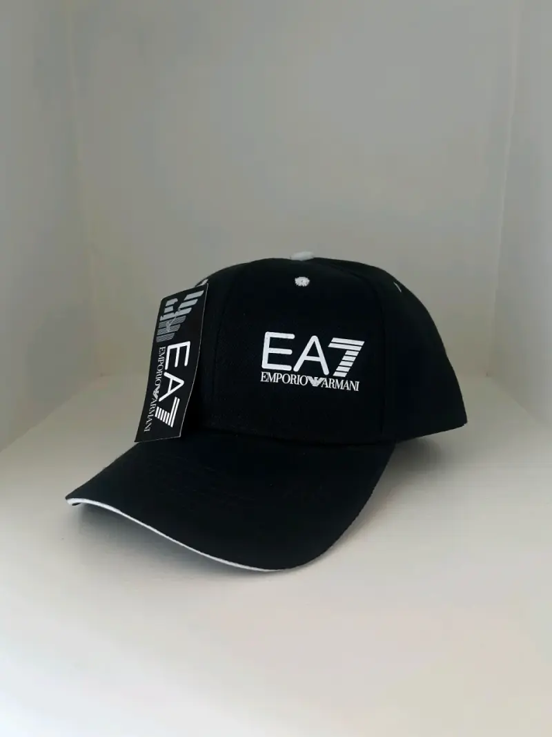 Gorra negra EA7 Emporio Armani