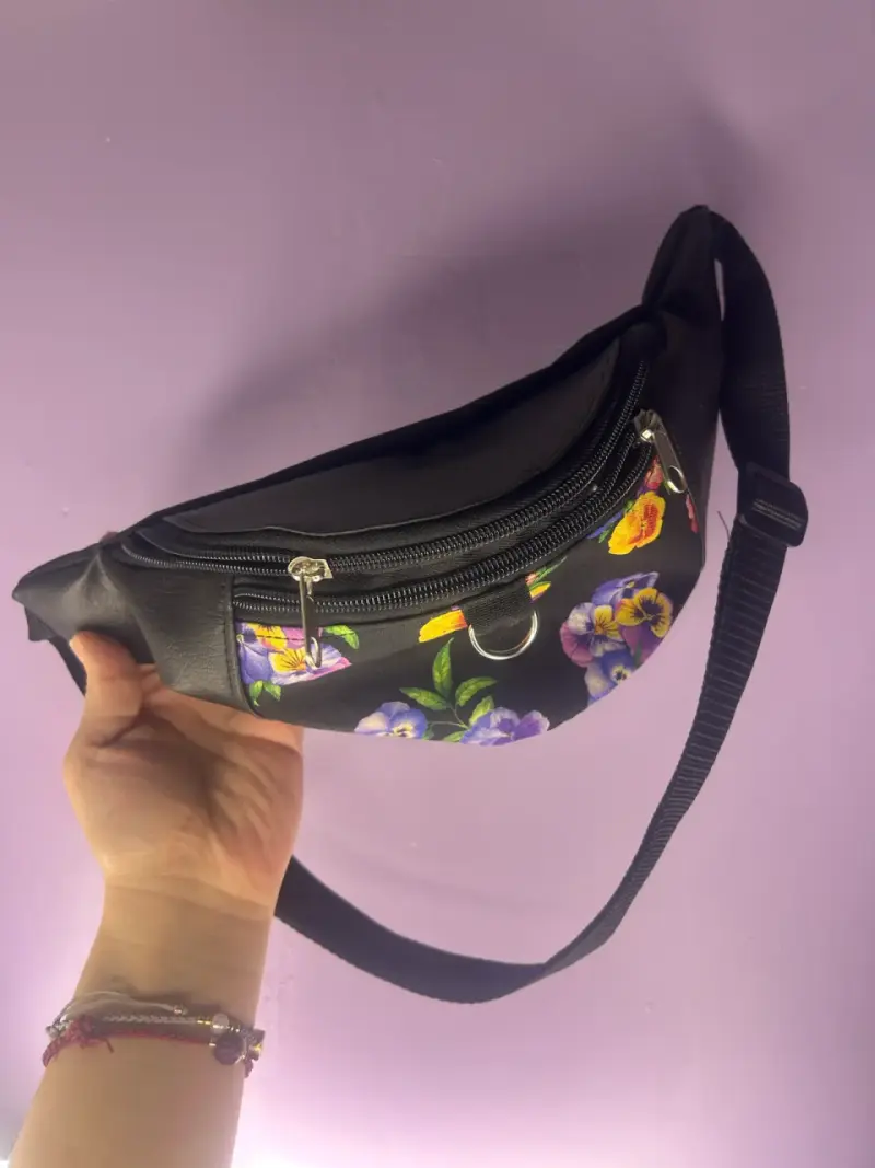 Banano negro con diseño floral - 1