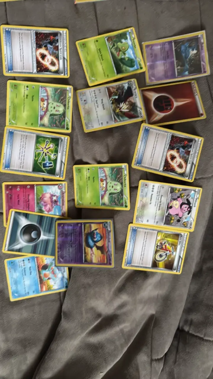 Primer lote de cartas pokemon variadas - 2