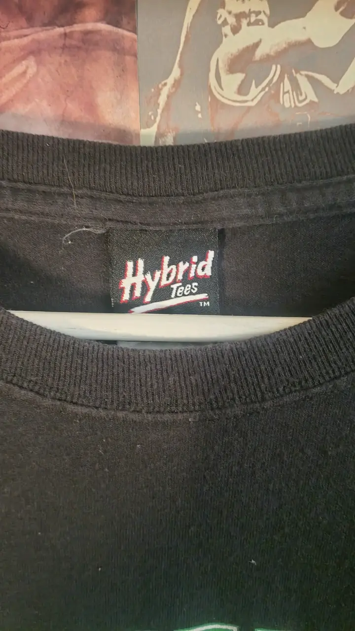 Polera negra Mickey's de Hybrid Tees 2000s - 3