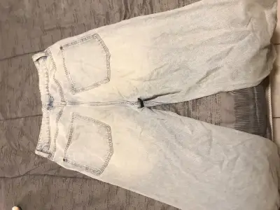 Jeans de mezclilla H&M para mujer - miniatura 2