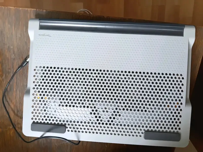 Base Enfriadora Targus Chill Mat+ con Hub USB - 2