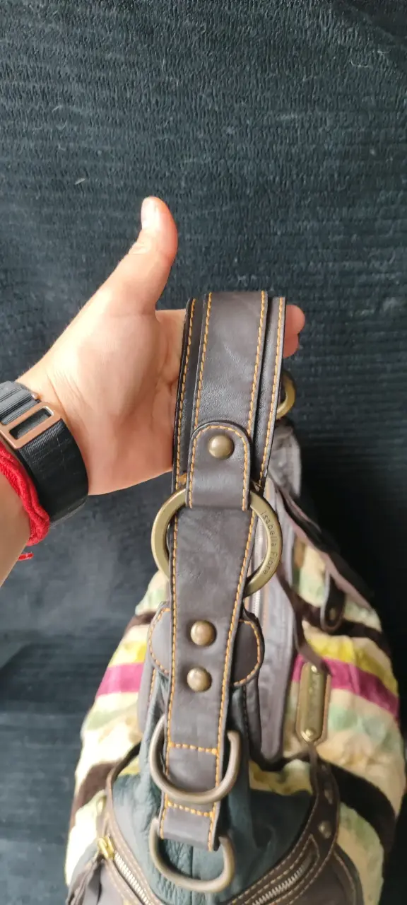 Cartera Hobo Isabella Fiore terciopelo y cuero. - 3