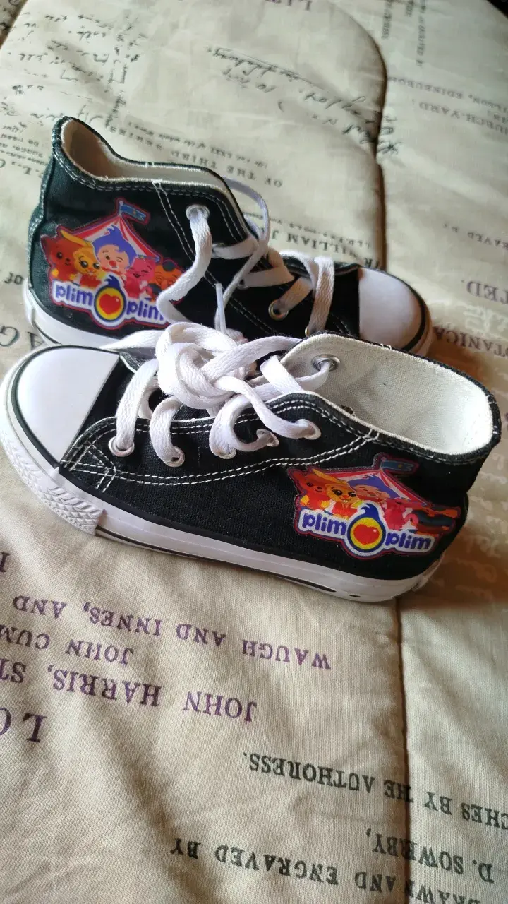 Zapatillas negras infantiles Plim Plim