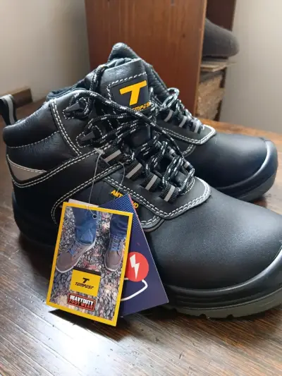 Botas de seguridad negra - miniatura 4