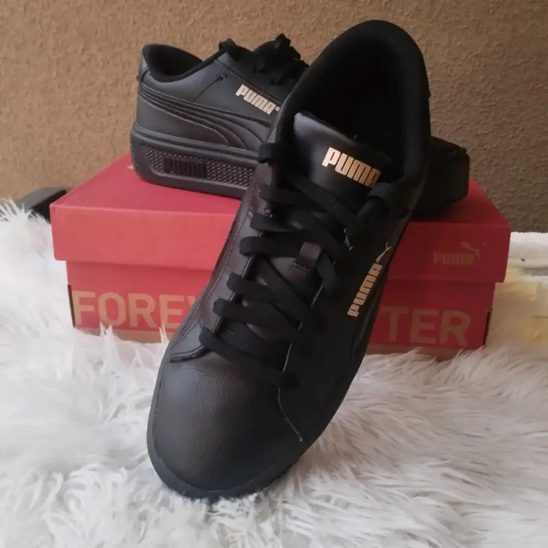 Zapatillas negras Puma talla 40.5