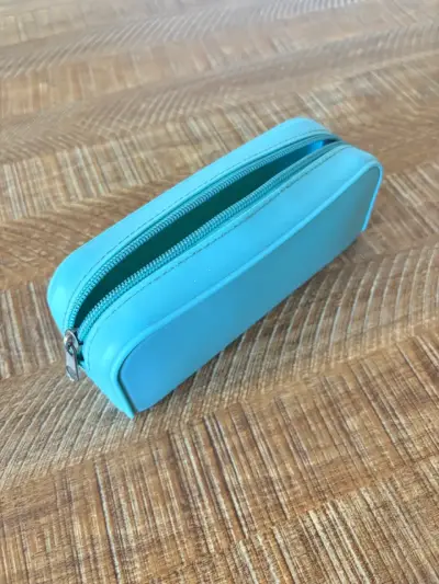 Estuche escolar azul con cierre - miniatura 1