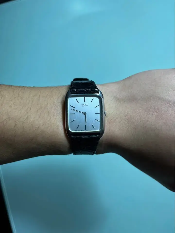 Reloj Seiko Tank Quartz - 1