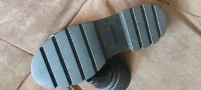 Zapatos de charol negro Petite Jolie - miniatura 2