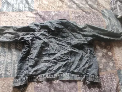 Chaqueta de mezclilla con bordado PUM - miniatura 5