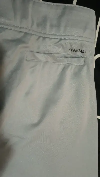 Pantalones deportivos grises Adidas AEROREADY - miniatura 3