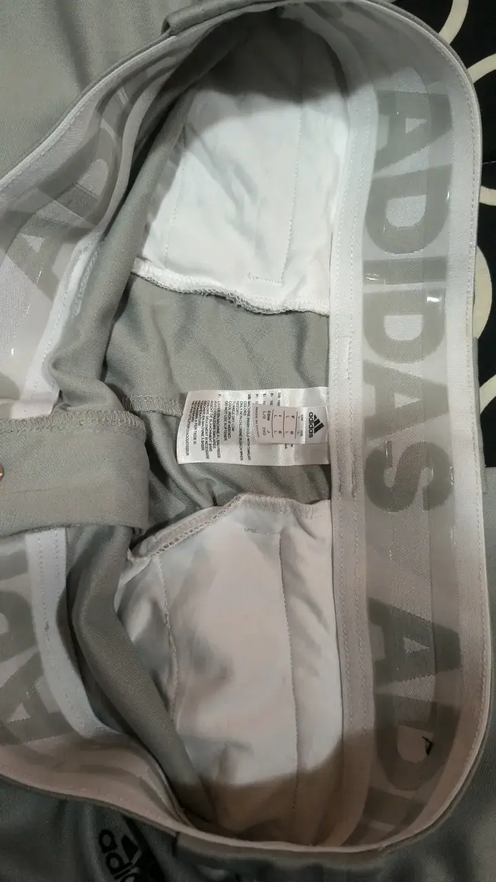 Pantalones deportivos grises Adidas AEROREADY - 5