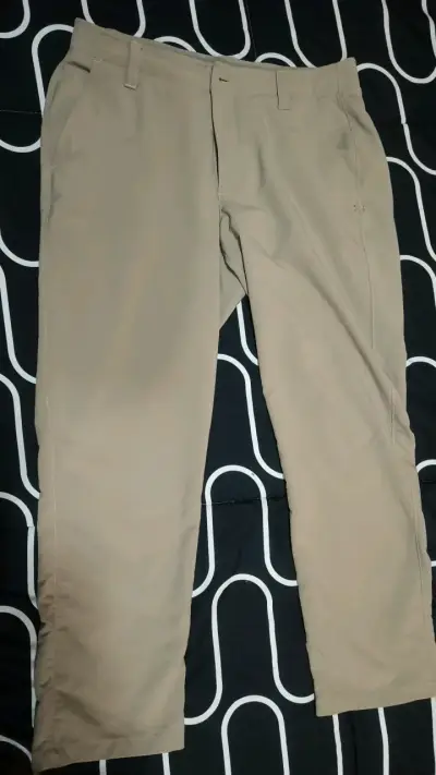 Pantalones deportivos Under - miniatura 1