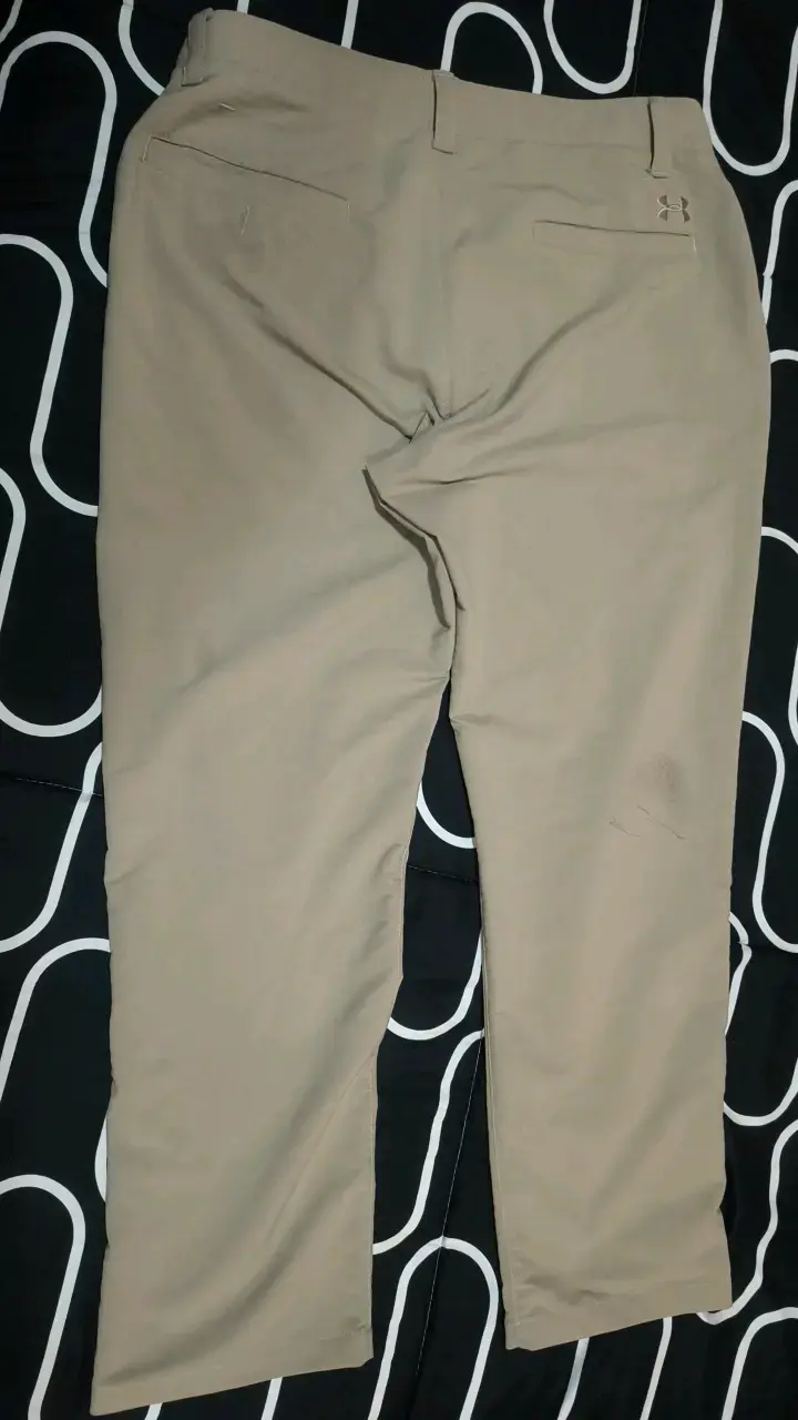 Pantalones deportivos Under - 2