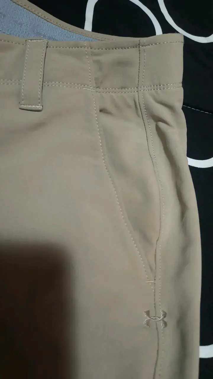 Pantalones deportivos Under - 5