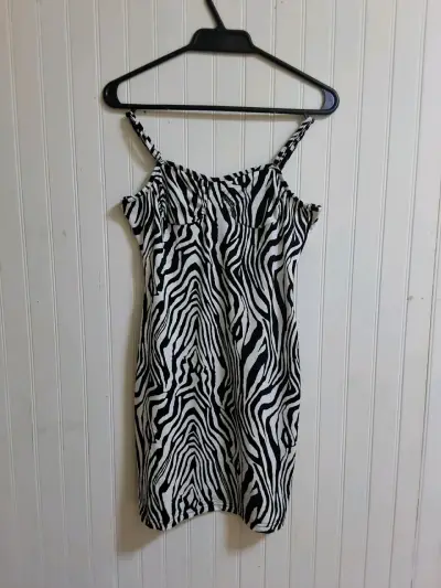 Vestido corto estampado cebra Shein - miniatura 1
