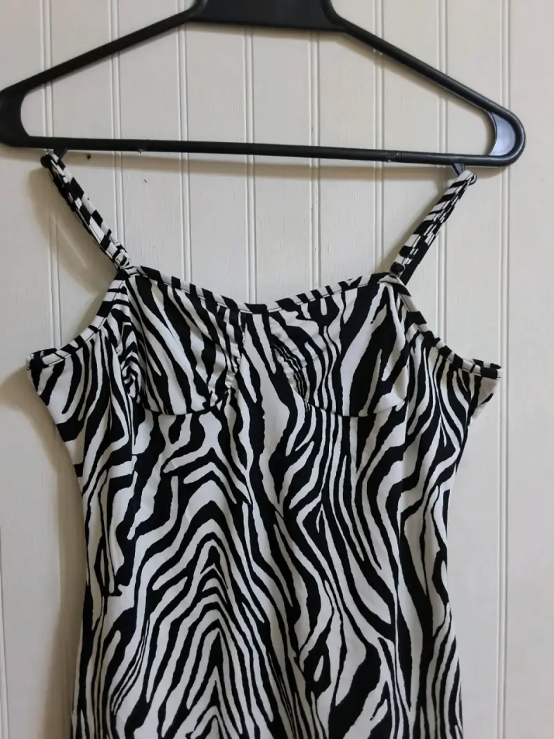 Vestido corto estampado cebra Shein - 3