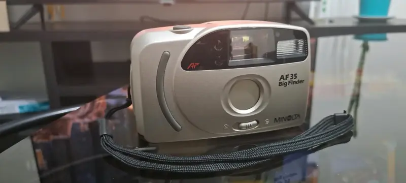 Cámara analógica Minolta AF35 Big Finder