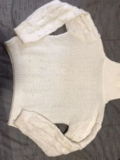 Suéter de lana blanco con cuello alto - miniatura 2