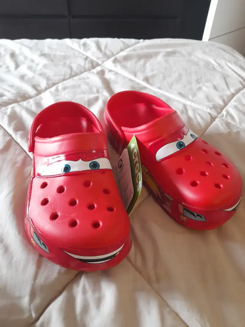 Zuecos Crocs Rayo McQueen para niños - 2