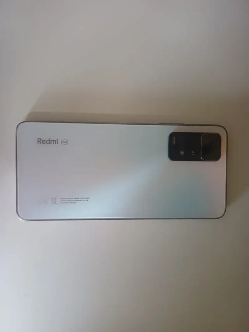 Smartphone Redmi 5G en buen estado - 2