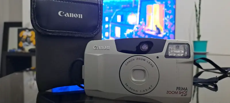 Cámara Canon Prima Zoom Shot con Estuche - 3