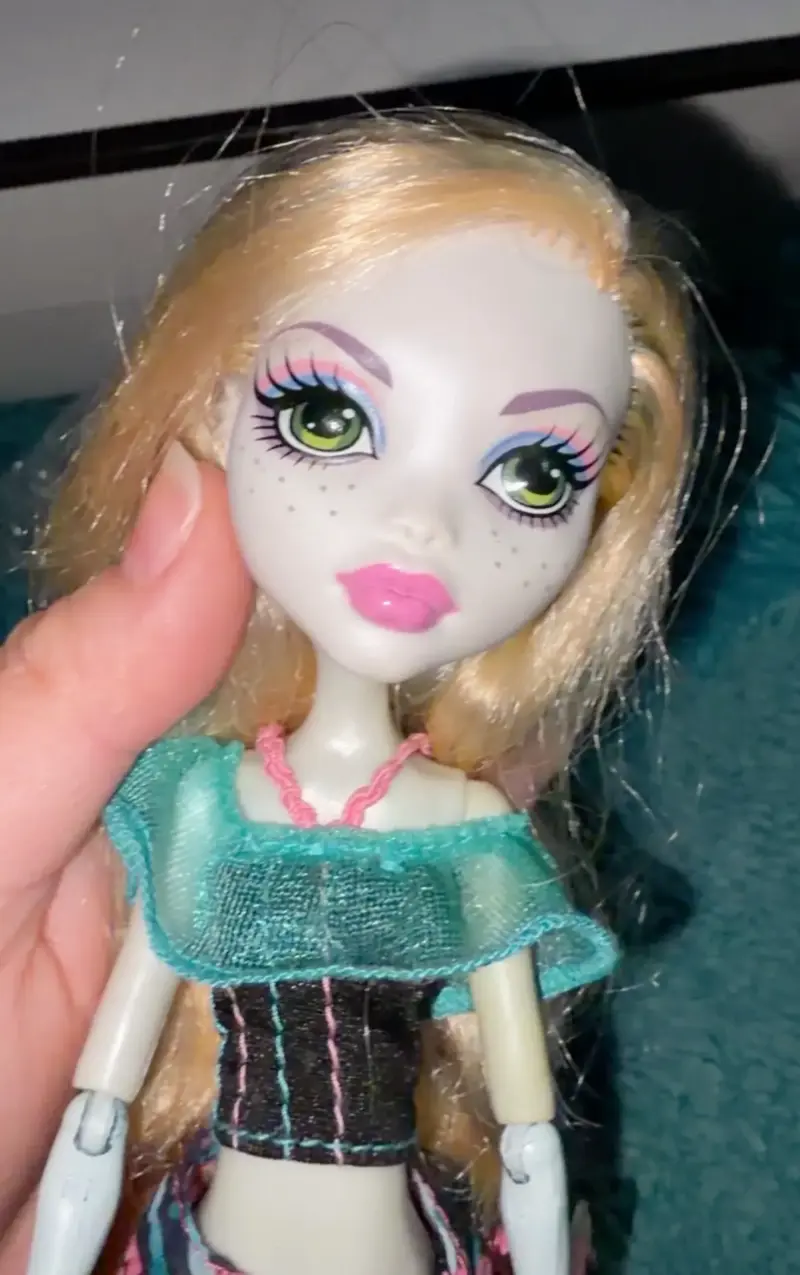Lagoona Blue Skull shores monster high - 2