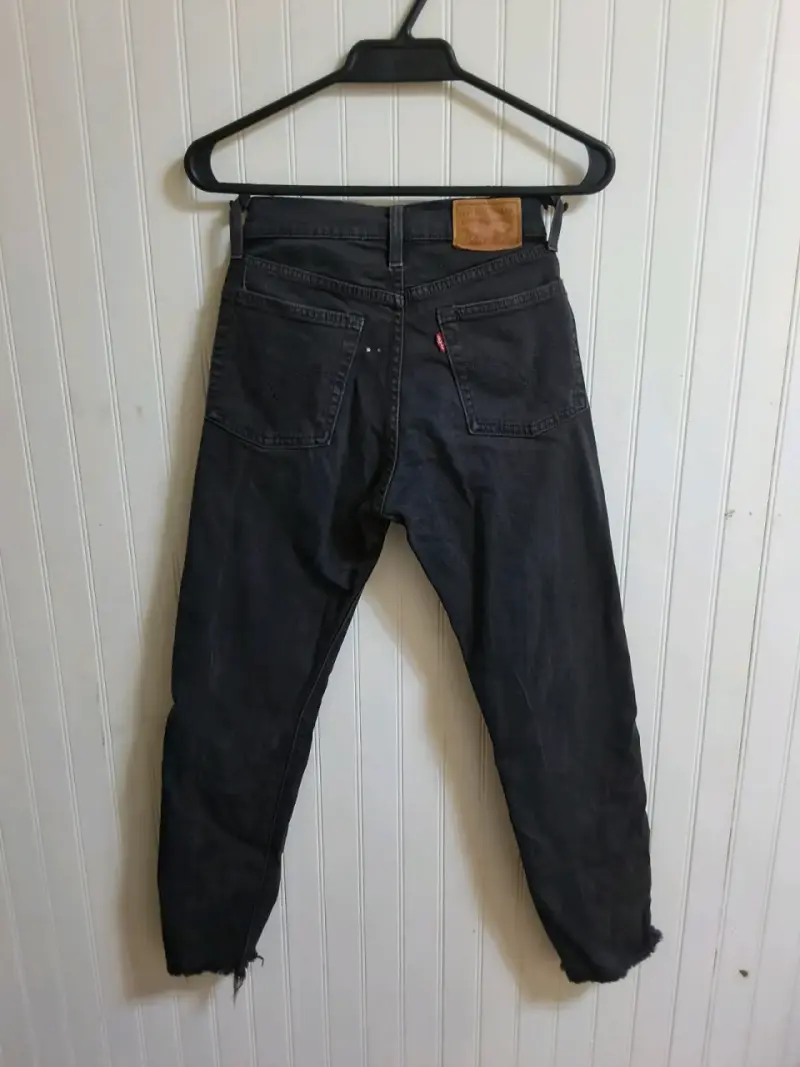 Jeans negros de mezclilla para mujer - 3
