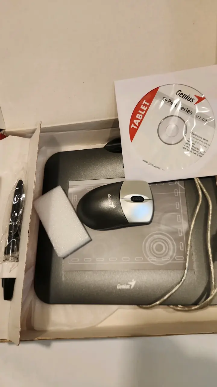 Tableta gráfica Genius G-Pen 4500 con mouse y lápiz - 2