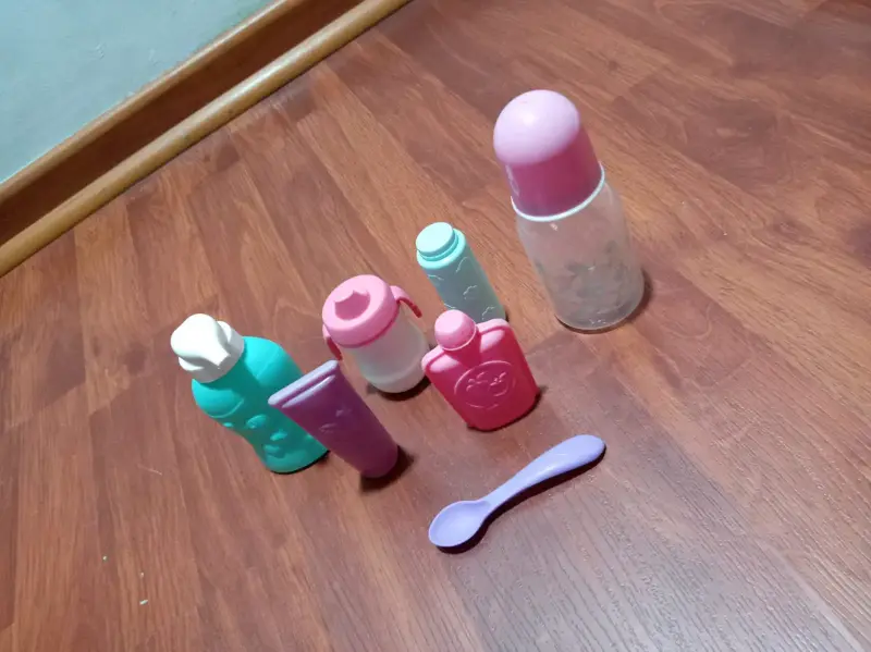 Muñeca bebé reborn con accesorios - 3