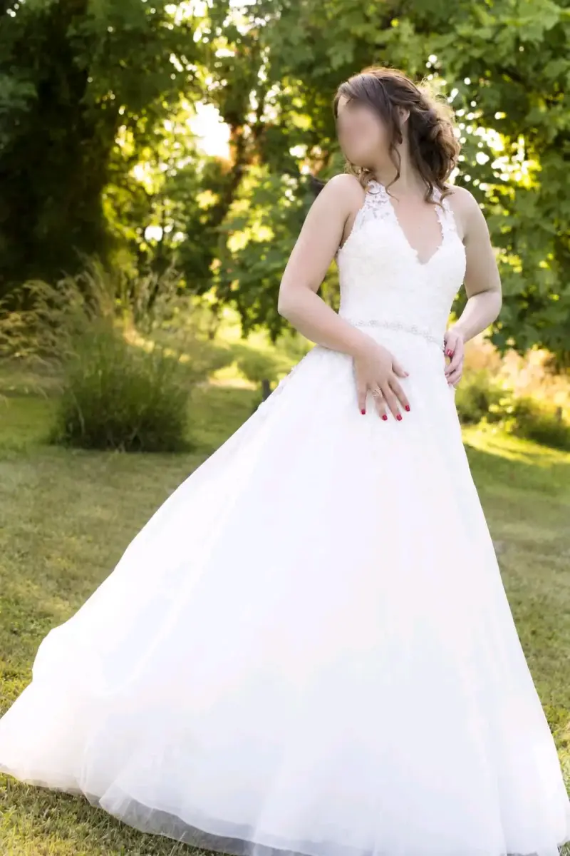 Vestido de novia blanco con encaje - 1